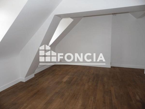 Location Studio 23.9 m² - 7 PLACE DE LA MOTTE VERTE Bourgueil 37140