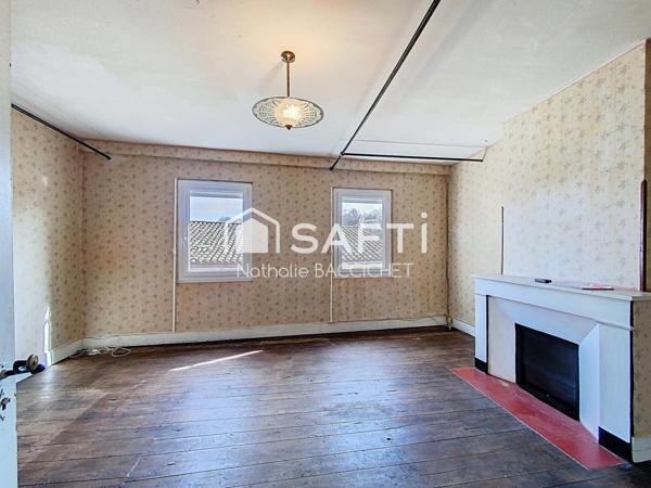 GRANDE MAISON 128 m² – 4 CHAMBRES – PETIT PRIX – CENTRE VILLAGE