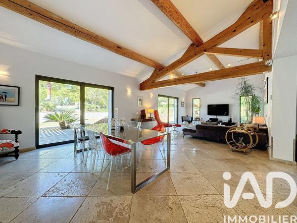 Maison à vendre 5 pièces 181 m² Grimaud