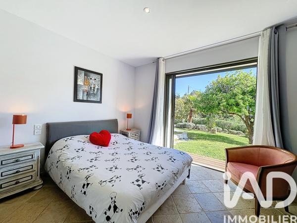 Maison à vendre 5 pièces 181 m² Grimaud