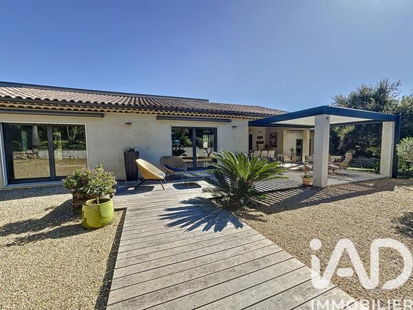 Maison à vendre 5 pièces 181 m² Grimaud