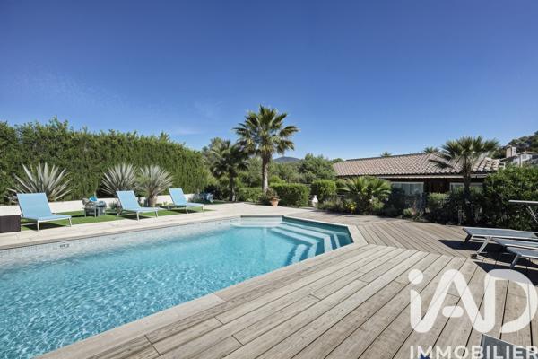 Maison à vendre 5 pièces 181 m² Grimaud