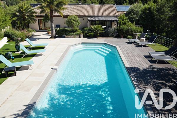 Maison à vendre 5 pièces 181 m² Grimaud