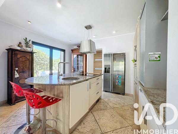 Maison à vendre 5 pièces 181 m² Grimaud