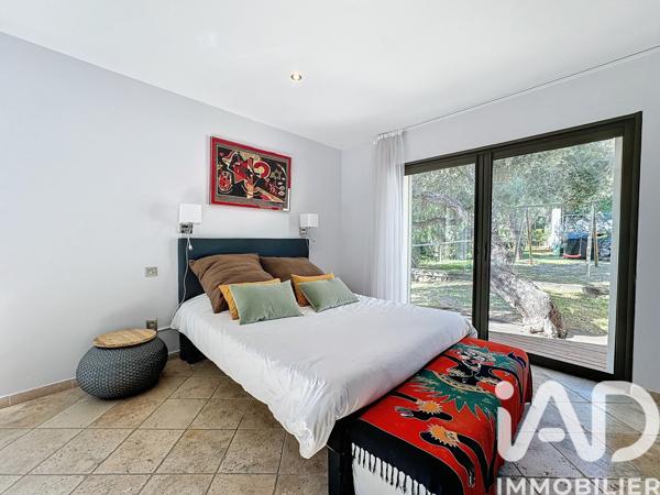 Maison à vendre 5 pièces 181 m² Grimaud