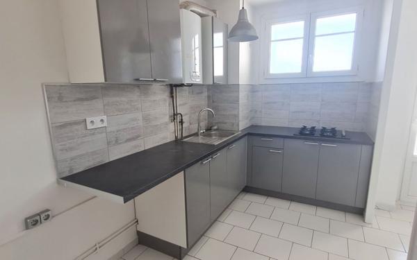 Appartement à vendre    1 pièce • 34 m2 La Seyne-sur-Mer