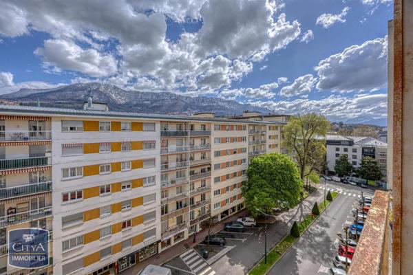 Appartement à vendre 4 pièces 67m² Aix-les-Bains (73100)