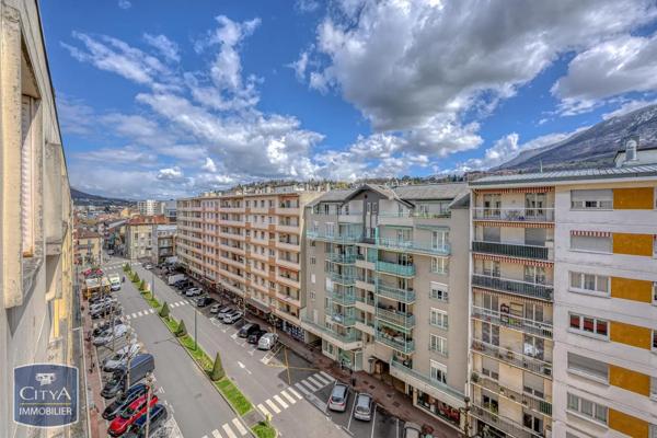 Appartement à vendre 4 pièces 67m² Aix-les-Bains (73100)