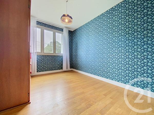 Maison à vendre  6 pièces - 106,90 m 2   ROCHEFORT  - 17