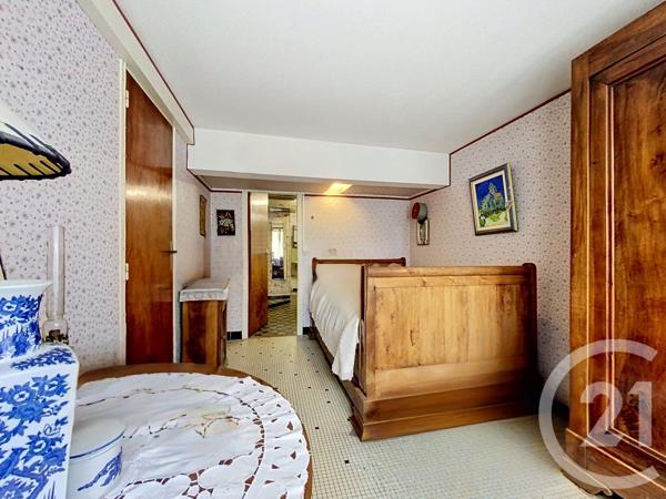 Maison à vendre  6 pièces - 106,90 m 2   ROCHEFORT  - 17