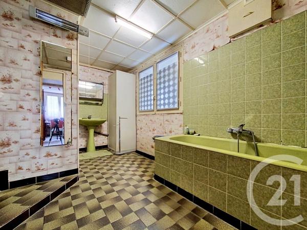 Maison à vendre  6 pièces - 106,90 m 2   ROCHEFORT  - 17