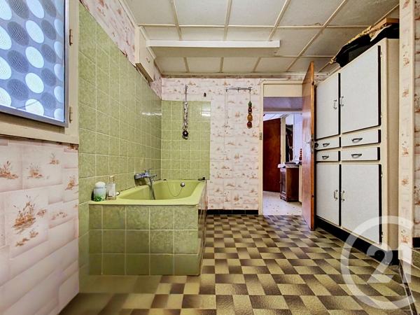 Maison à vendre  6 pièces - 106,90 m 2   ROCHEFORT  - 17