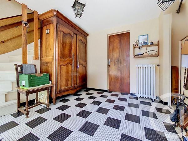 Maison à vendre  6 pièces - 106,90 m 2   ROCHEFORT  - 17