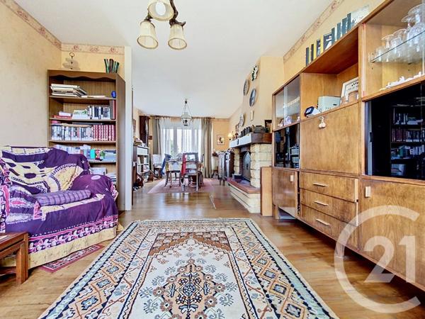 Maison à vendre  6 pièces - 106,90 m 2   ROCHEFORT  - 17