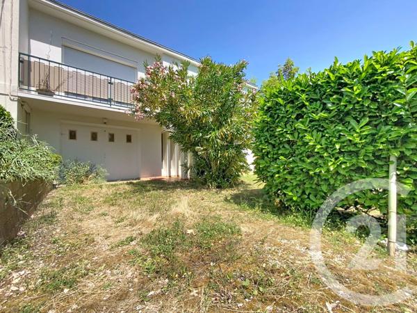 Maison à vendre  6 pièces - 106,90 m 2   ROCHEFORT  - 17