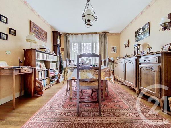 Maison à vendre  6 pièces - 106,90 m 2   ROCHEFORT  - 17