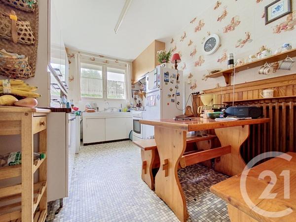 Maison à vendre  6 pièces - 106,90 m 2   ROCHEFORT  - 17