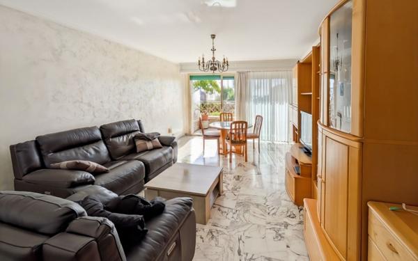 Appartement à vendre    2 pièces • 64 m2 Menton