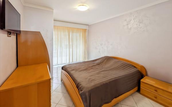 Appartement à vendre    2 pièces • 64 m2 Menton