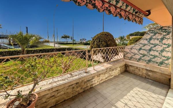 Appartement à vendre    2 pièces • 64 m2 Menton