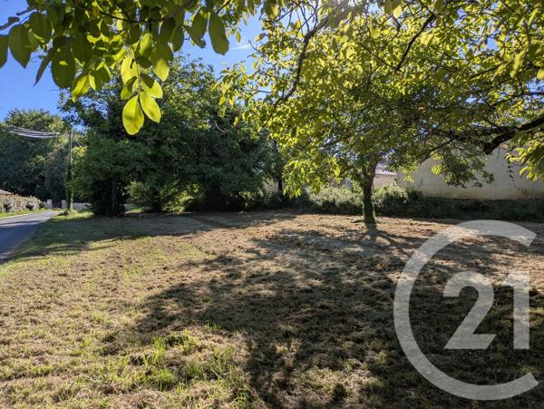 Terrain à vendre  1100 m 2   SALIGNAC EYVIGUES  - 24