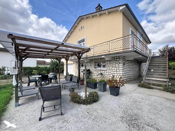 Maison à vendre 236 900 € Châteauneuf-sur-Charente 6 p 119 m² DPE D