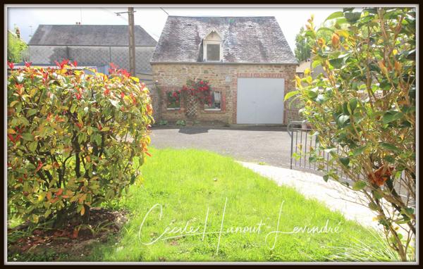 Avranches (50300) AVRANCHES - Proximité immédiate du centre-ville. Propriété en pierre 174 m² - 6 chambres sur sous-sol . Dépen