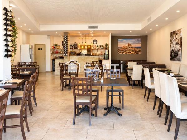 Restaurant Pizzeria dans petit centre commercial