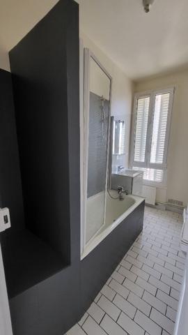 Appartement Saint Maur Des Fosses 3 pièce(s) 56.49 m2