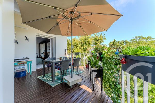 Appartement T3 à vendre  3 pièces - 82,90 m 2   ARCACHON  - 33