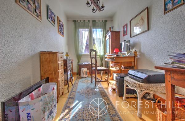 Céret (66400) Maison familiale centre ville avec appartements indépendants