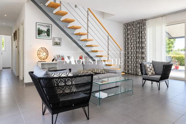 SUPERBE VILLA CONTEMPORAINE ET SON APERÇU MER - À 800 M DE LA PLAGE DE ROYAN PONTAILLAC -