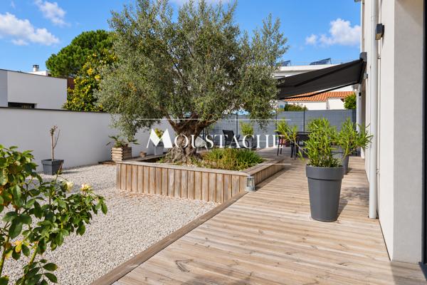 SUPERBE VILLA CONTEMPORAINE ET SON APERÇU MER - À 800 M DE LA PLAGE DE ROYAN PONTAILLAC -