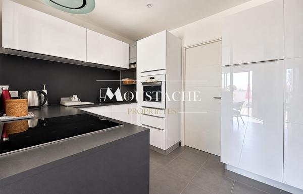 SUPERBE VILLA CONTEMPORAINE ET SON APERÇU MER - À 800 M DE LA PLAGE DE ROYAN PONTAILLAC -