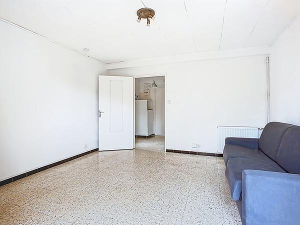 Appartement Marseille  Croix-Rouge 13013,1 pièce 25 m² lumineux, vue dégagée