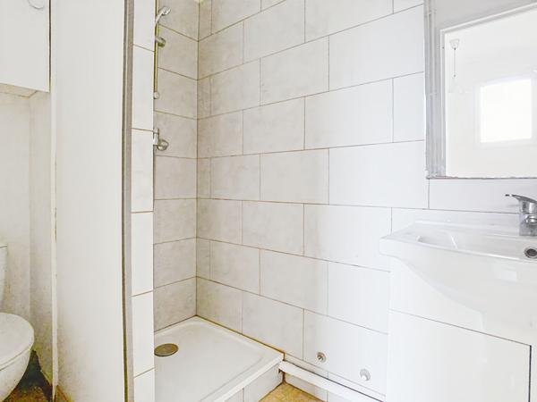 Appartement Marseille  Croix-Rouge 13013,1 pièce 25 m² lumineux, vue dégagée