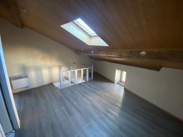 PETITE MAISON RENOVEE à LAMARCHE