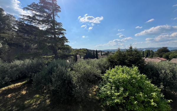 Maison à vendre    5 pièces • 206 m2 Barbentane