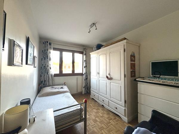 Marseille (13009) APPARTEMENT de 3 PIECES avec BALCONS dans le 9EME / Proximité TRAMWAY