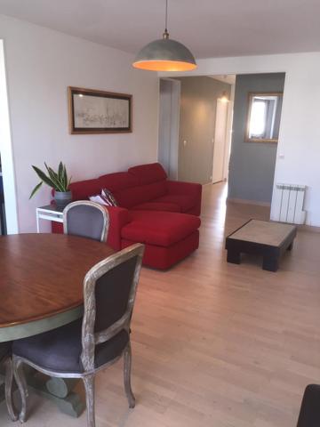 Appartement T4 de 88m² acutellement loué à LAMBERSART (59) proche de toutes commodités à vendre