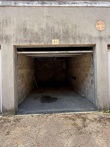 Garage fermé à vendre à Troyes dans l'Aube (10000), ref : 10010/428   
Boulevard Blanqui