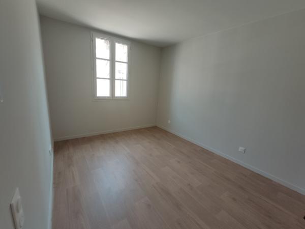 Grand appartement T3 rénové à neuf avec parking - résidence sécurisée - FLEURANCE (32500)