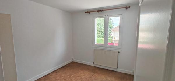 Maison à SABLE-SUR-SARTHE, 72300 - 4 pièces 92m²
