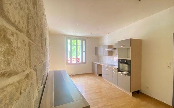 Appartement à vendre    3 pièces •  Barbentane