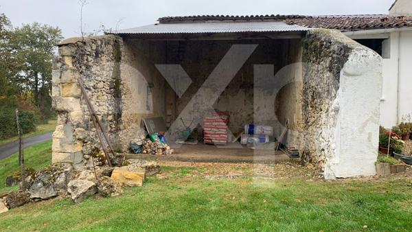 HANGAR À RÉINVENTER – TERRAIN ARBORÉ 376 m² – PROJET DE MAISON INDIVIDUELLE