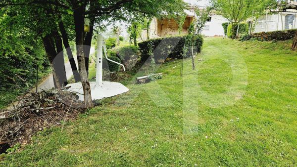 HANGAR À RÉINVENTER – TERRAIN ARBORÉ 376 m² – PROJET DE MAISON INDIVIDUELLE