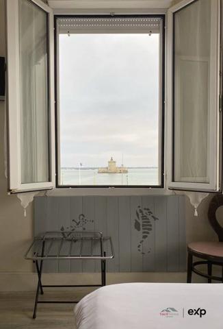 Fonds de commerce - Hôtel Bar Restaurant, face à l'océan, avec vue imprenable