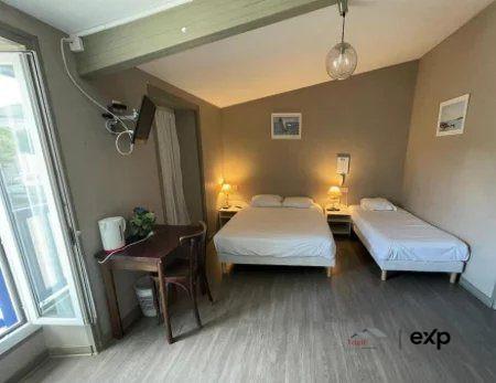 Fonds de commerce - Hôtel Bar Restaurant, face à l'océan, avec vue imprenable