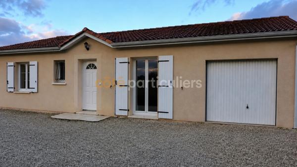Vente
                Maison136,99 m² - 5 Pièces -
                    MONTAGNE (33570)