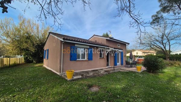 Vente
                Maison136,99 m² - 5 Pièces -
                    MONTAGNE (33570)